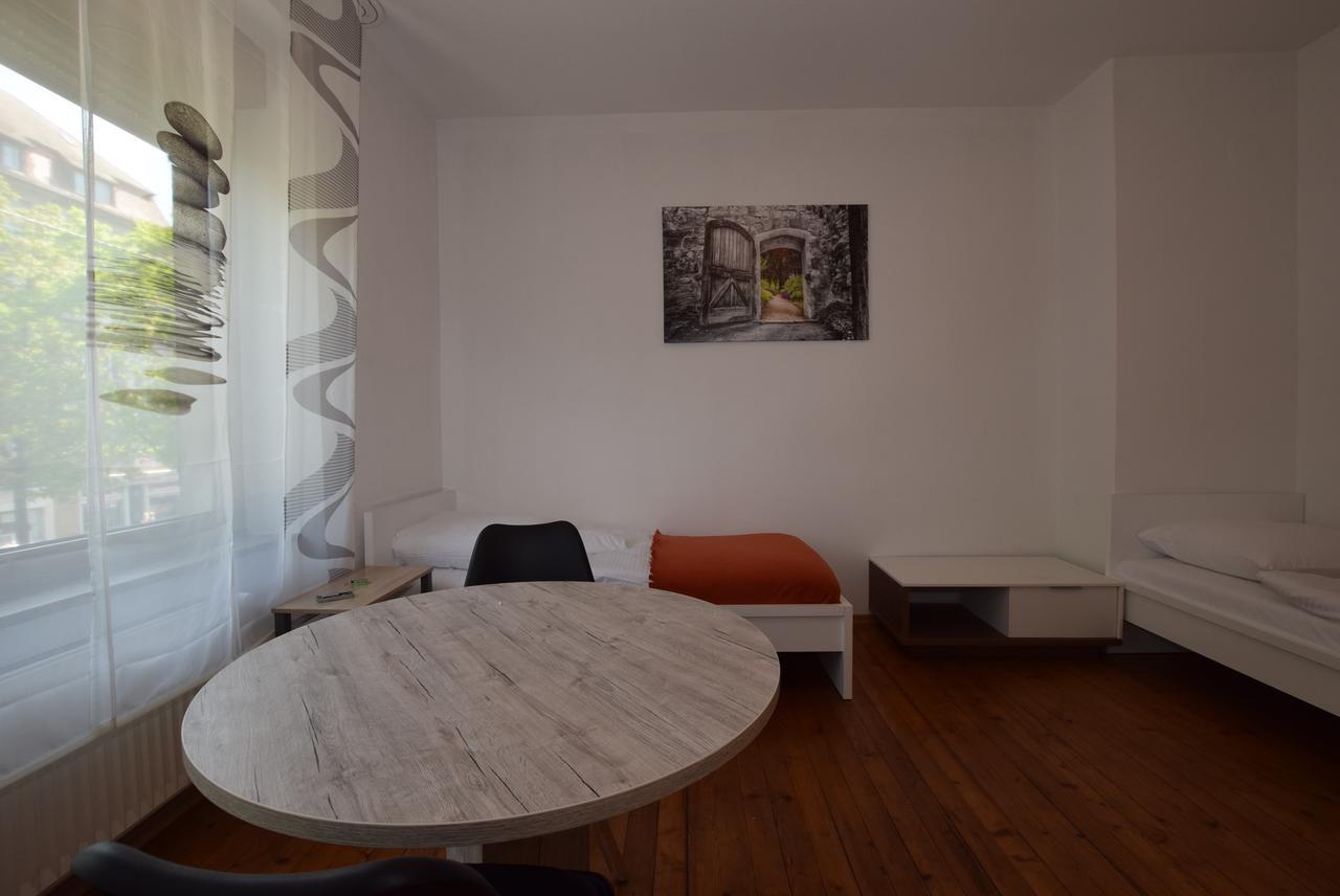 Apartment Ostendplatz Stoccarda Esterno foto