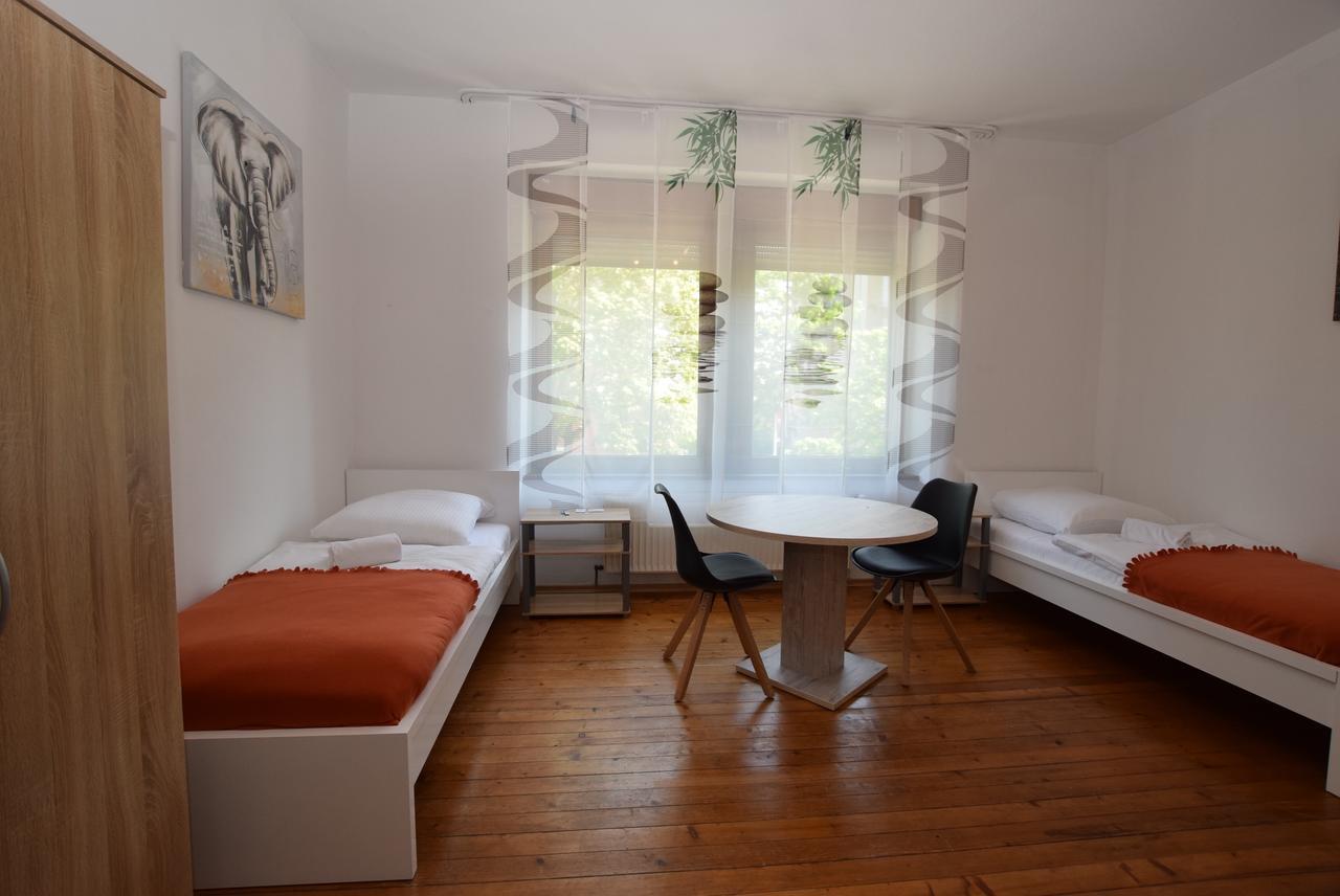 Apartment Ostendplatz Stoccarda Esterno foto